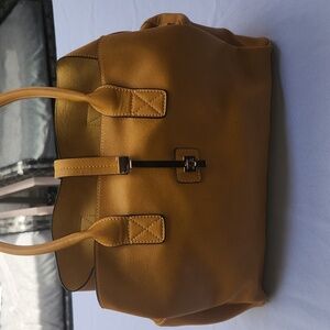 Tan Leather Satchel with Classic Doctor-Style Shape